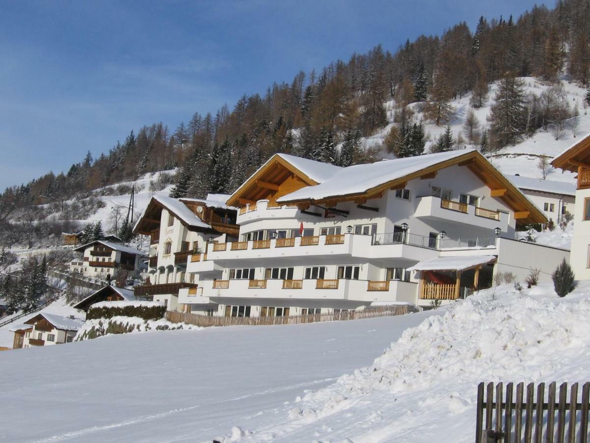 Hotel Alpenrose Fendels Bagian luar foto
