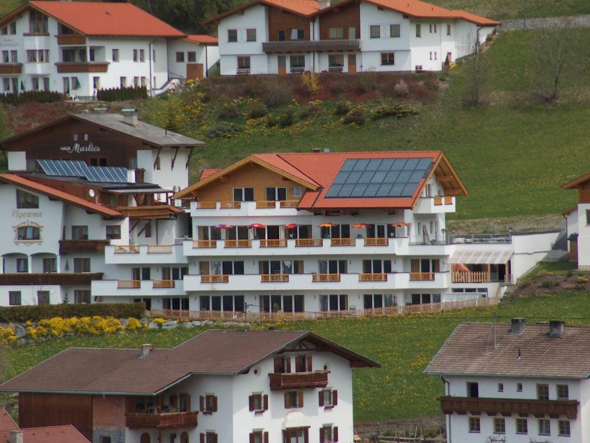Hotel Alpenrose Fendels Bagian luar foto